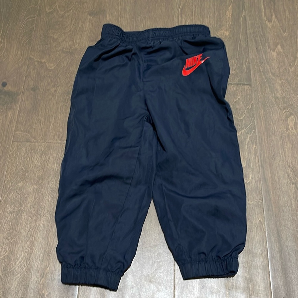 Nike 18M Athletic Pants